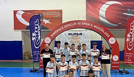 TMK Yıldız Erkek Futsal Takımı bölge şampiyonu oldu!
